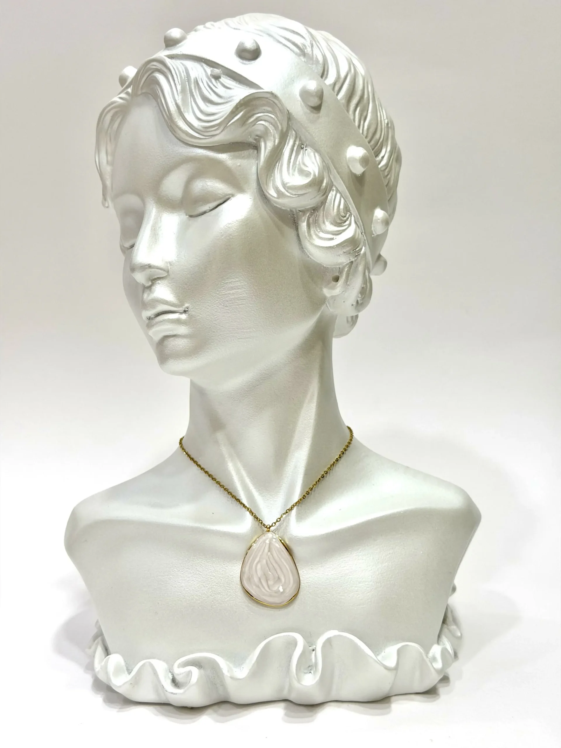Timeless Tear Drop Pearl Pendant Necklace