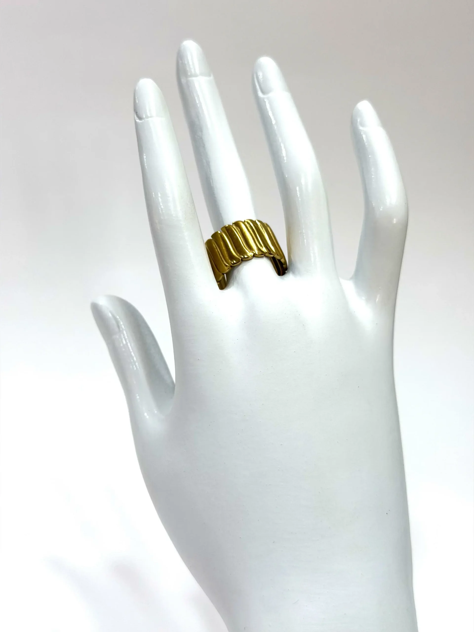 Ribbed Gold Statement Ring