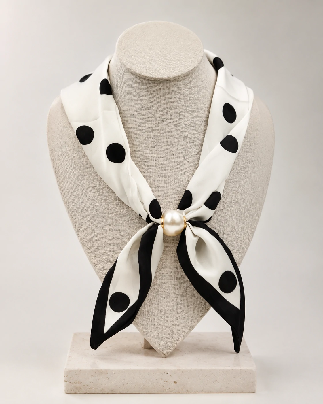 Bold Dots Pearl Scarf Necklace